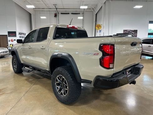Used 2023 Chevrolet Colorado ZR2 w/ ZR2 Convenience Package III AWD/4WD image 5