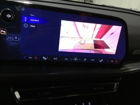 New 2026 Chevrolet Traverse LT w/ LPO, Floor Liner Package image 33