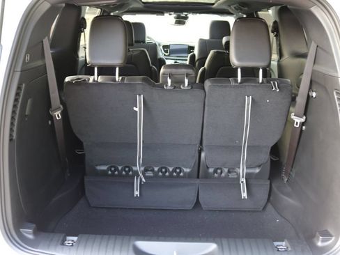 New 2026 Chrysler Pacifica Select FWD image 19