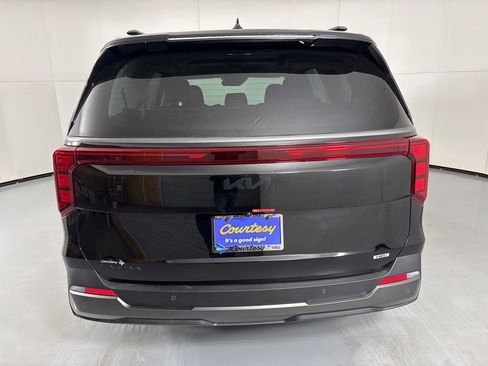 New 2026 Kia Carnival SX FWD image 7