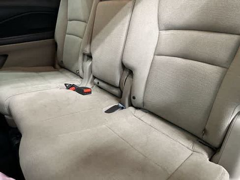 Used 2017 Honda Pilot EX image 11