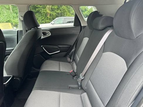 Used 2020 Kia Soul LX FWD image 18