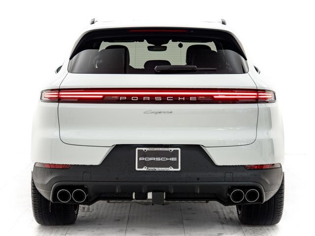 Certified 2026 Porsche Cayenne AWD/4WD image 34