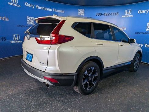 Used 2018 Honda CR-V Touring image 4