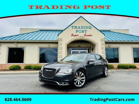 Used 2018 Chrysler 300 Limited w/ Safetytec Plus Group image 1