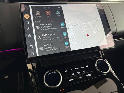 Used 2023 Land Rover Range Rover Sport SE Dynamic image 24