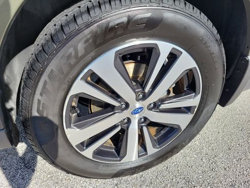 Used 2018 Subaru Outback 3.6R Limited image 9