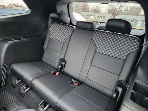 New 2026 GMC Acadia Denali w/ Super Cruise Package image 6