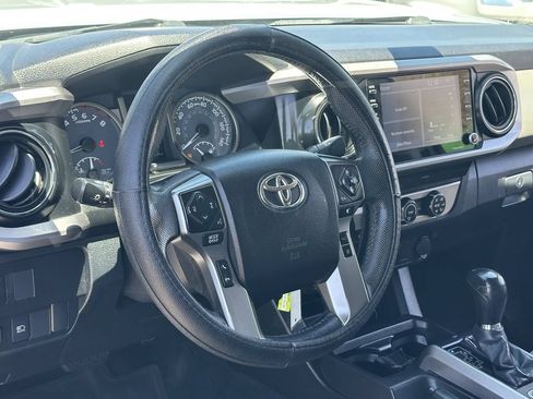 Used 2021 Toyota Tacoma SR5 RWD image 22