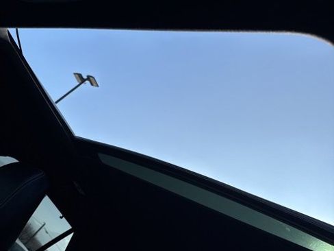 Used 2021 Ford Explorer ST w/ Equipment Group 401A image 23