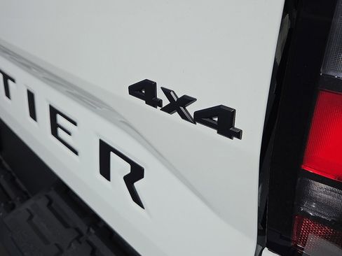 New 2026 Nissan Frontier SV image 8