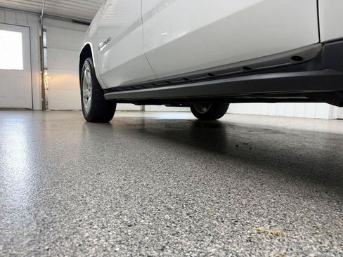 Used 2016 Chevrolet Suburban LT AWD/4WD image 9