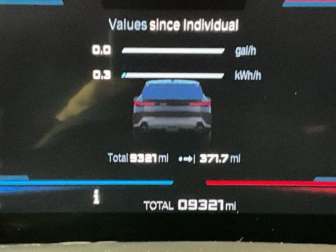 Used 2025 BMW XM image 17