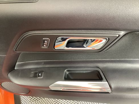 Used 2015 Ford Mustang Coupe image 30