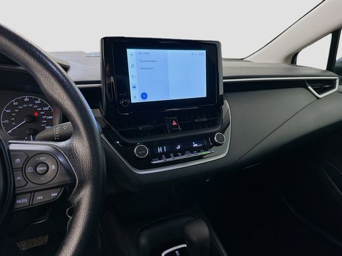 Used 2025 Toyota Corolla LE image 26