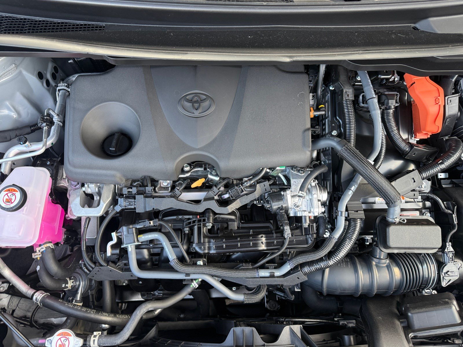 New 2026 Toyota Sienna XLE Woodland Edition AWD/4WD image 21