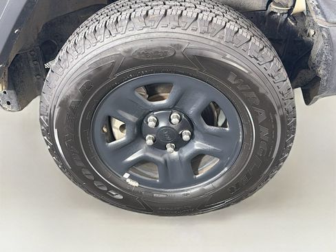 Used 2023 Jeep Wrangler Unlimited Sport AWD/4WD image 32