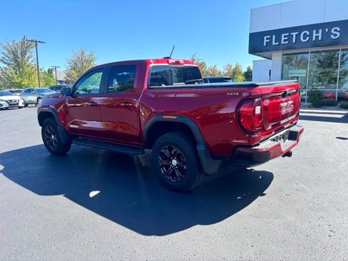 Used 2024 GMC Canyon Elevation w/ Elevation Premium Package AWD/4WD image 8