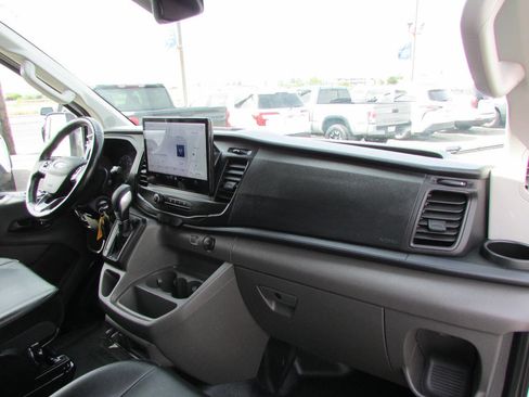 Used 2023 Ford Transit 250 Low Roof RWD image 15
