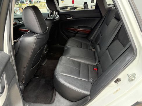 Used 2012 Honda Crosstour EX-L image 9