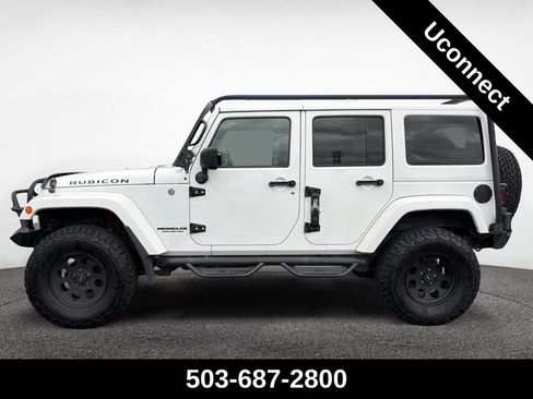 Used 2015 Jeep Wrangler Unlimited Rubicon image 2