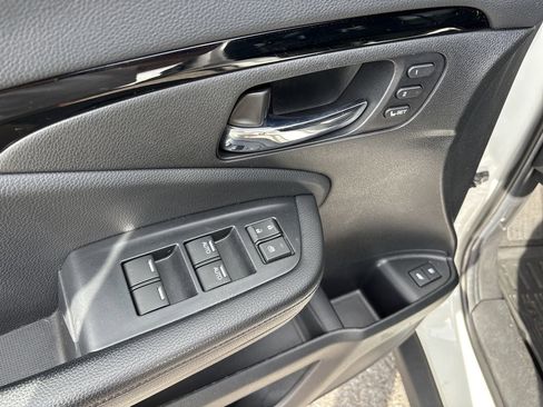 Certified 2020 Honda Passport Touring image 18