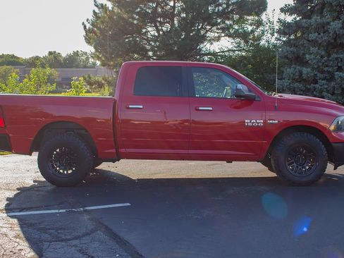 Used 2017 RAM 1500 Big Horn AWD/4WD image 11