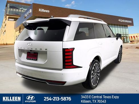 Used 2026 Hyundai Palisade Calligraphy FWD image 9
