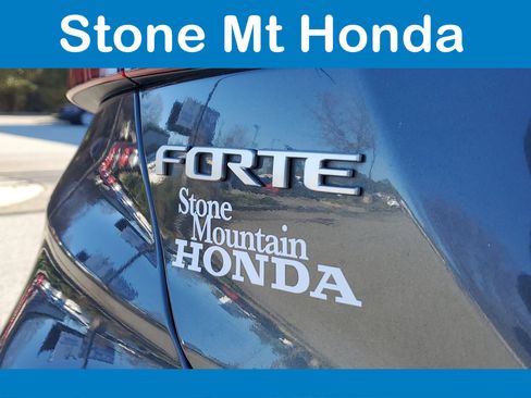 Used 2024 Kia Forte LXS image 8