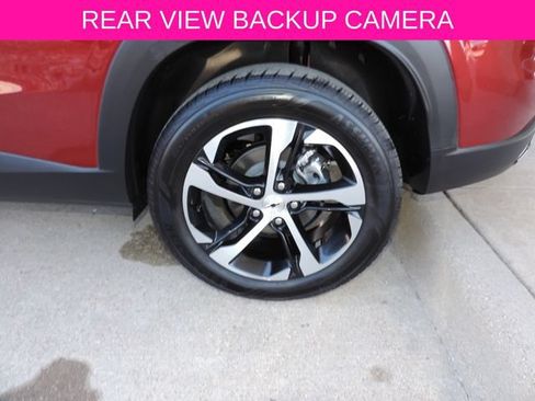 Used 2025 Chevrolet Trax RS w/ Driver Confidence Package FWD image 11