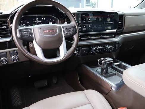 Used 2023 GMC Sierra 1500 SLT RWD image 4