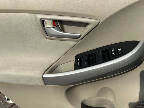 Used 2010 Toyota Prius Five image 15