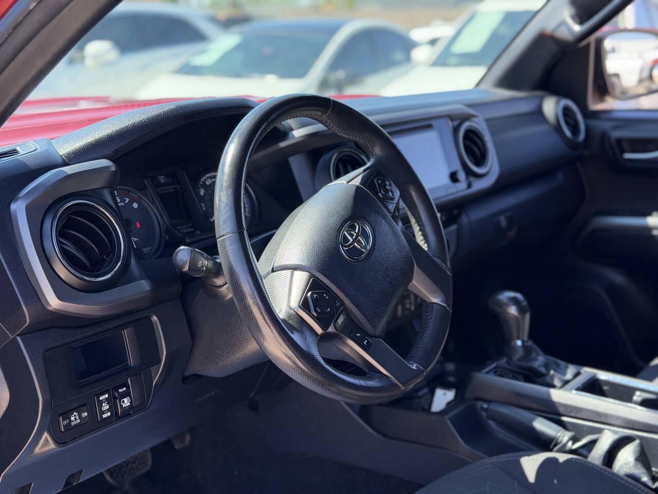 Used 2017 Toyota Tacoma TRD Sport w/ Premium & Technology Package RWD image 8