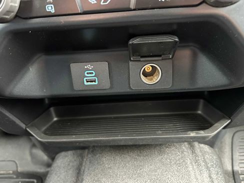 Used 2023 Ford F350 XLT image 30