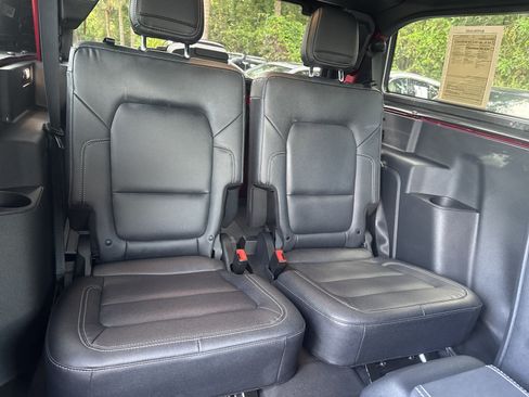 Used 2025 Ford Bronco Badlands AWD/4WD image 46