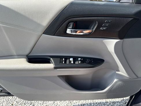 Used 2014 Honda Accord EX-L image 16