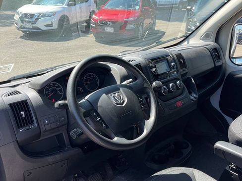 Used 2015 RAM ProMaster 2500 w/ Interior Convenience Group FWD image 9