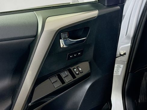 Used 2017 Toyota RAV4 Limited w/ Advanced Technology Package image 17