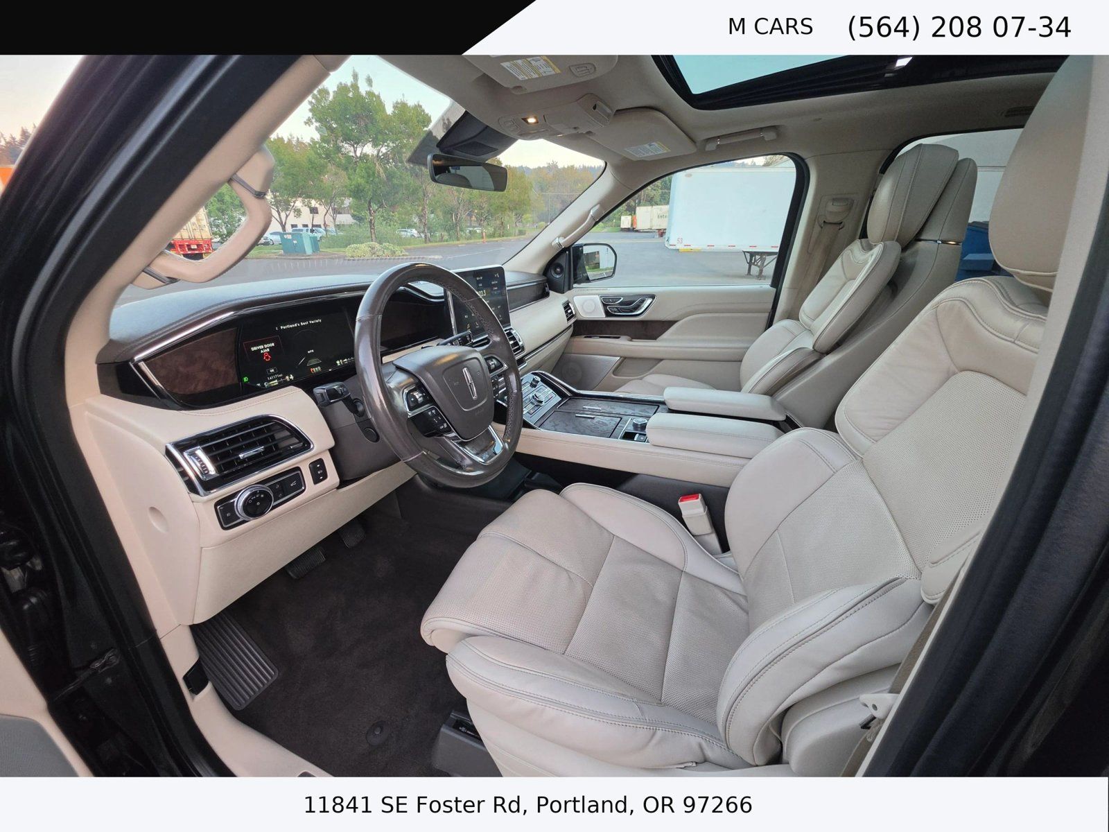 Used 2018 Lincoln Navigator L Reserve w/ Technology Package AWD/4WD image 10