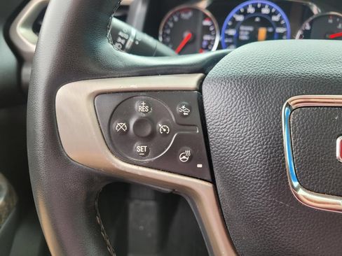 Used 2023 GMC Acadia Denali w/ Denali Ultimate Package FWD image 32