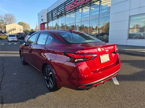 New 2025 Nissan Versa SR w/ Trunk Package image 8