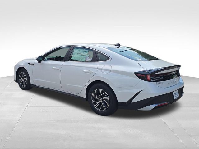 New 2026 Hyundai Sonata Blue FWD image 3