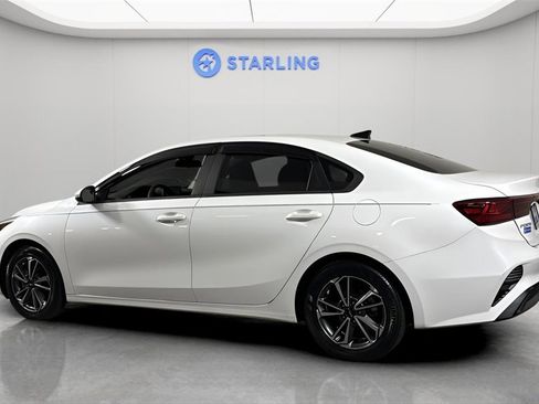 Used 2023 Kia Forte LXS image 4