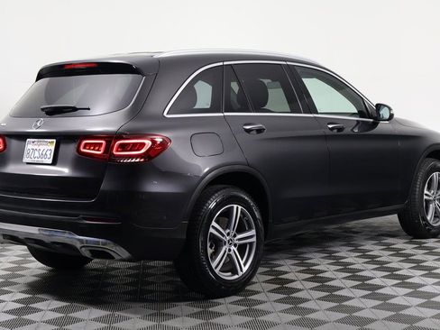 Certified 2022 Mercedes-Benz GLC 300 image 4