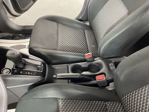 Used 2021 Nissan Versa S FWD image 27