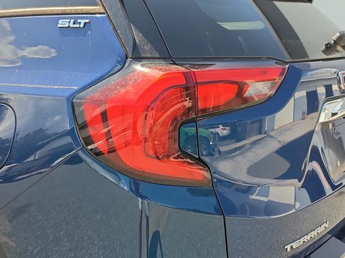 Used 2020 GMC Terrain SLT w/ Preferred Package FWD image 10