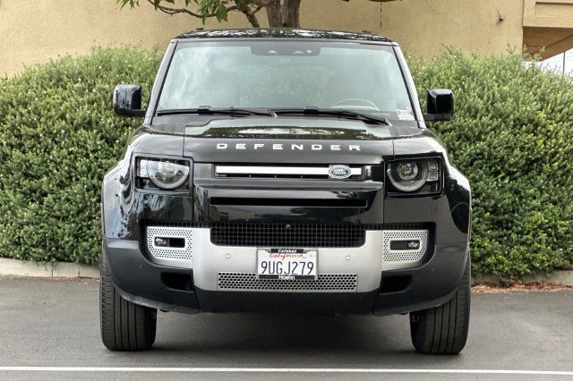 Used 2025 Land Rover Defender 110 S AWD/4WD image 8