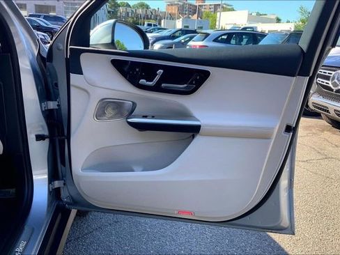 Used 2026 Mercedes-Benz GLC 300 4MATIC image 19