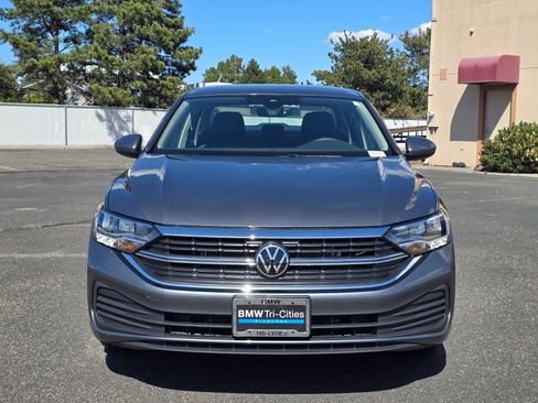 Used 2024 Volkswagen Jetta SE w/ Black Wheel Package FWD image 6