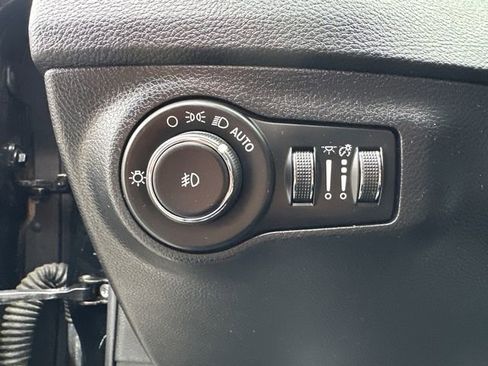 Used 2019 Jeep Compass Latitude w/ Popular Equipment Group AWD/4WD image 31